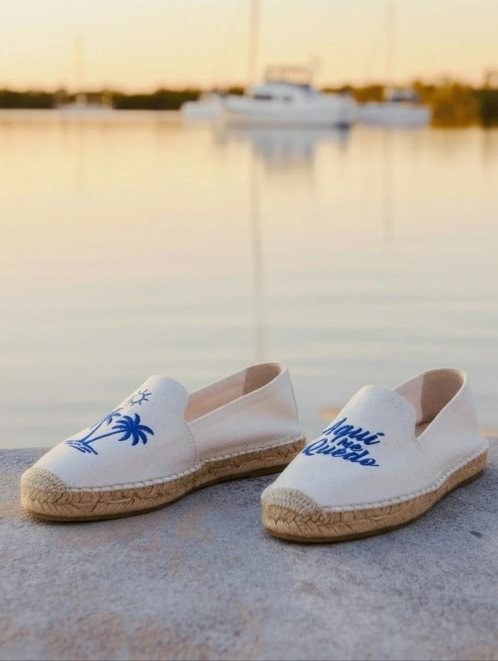 Soludos Tropical Embroidered Espadrilles Flats Aqui Me Quedo Palm Tree Shoes 10